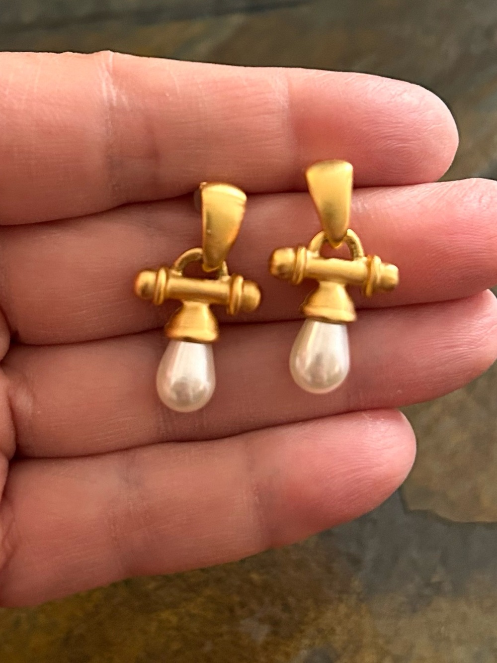 Vintage Anne Klein Drop Golden Earrings